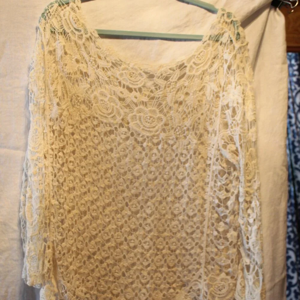 Off White Crochet Top - Picture 2 of 2